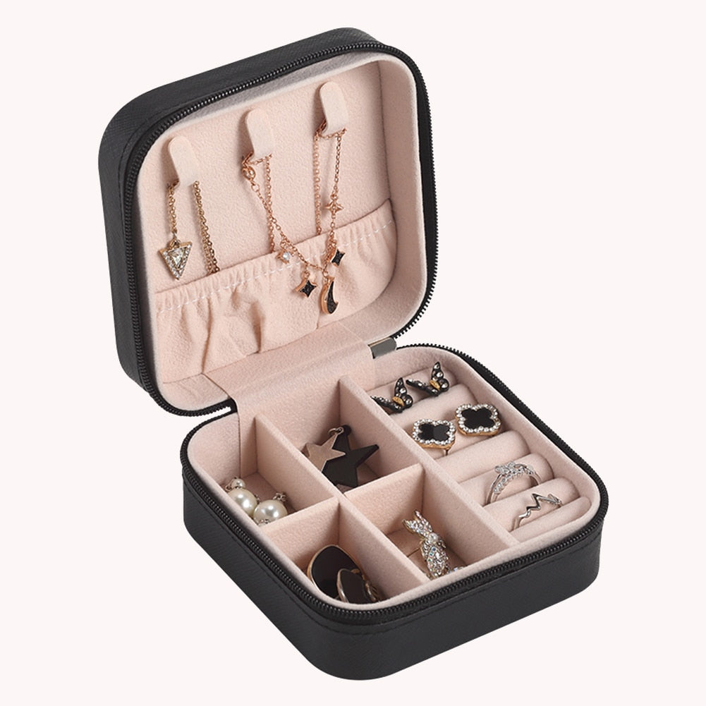 Leather jewelry case