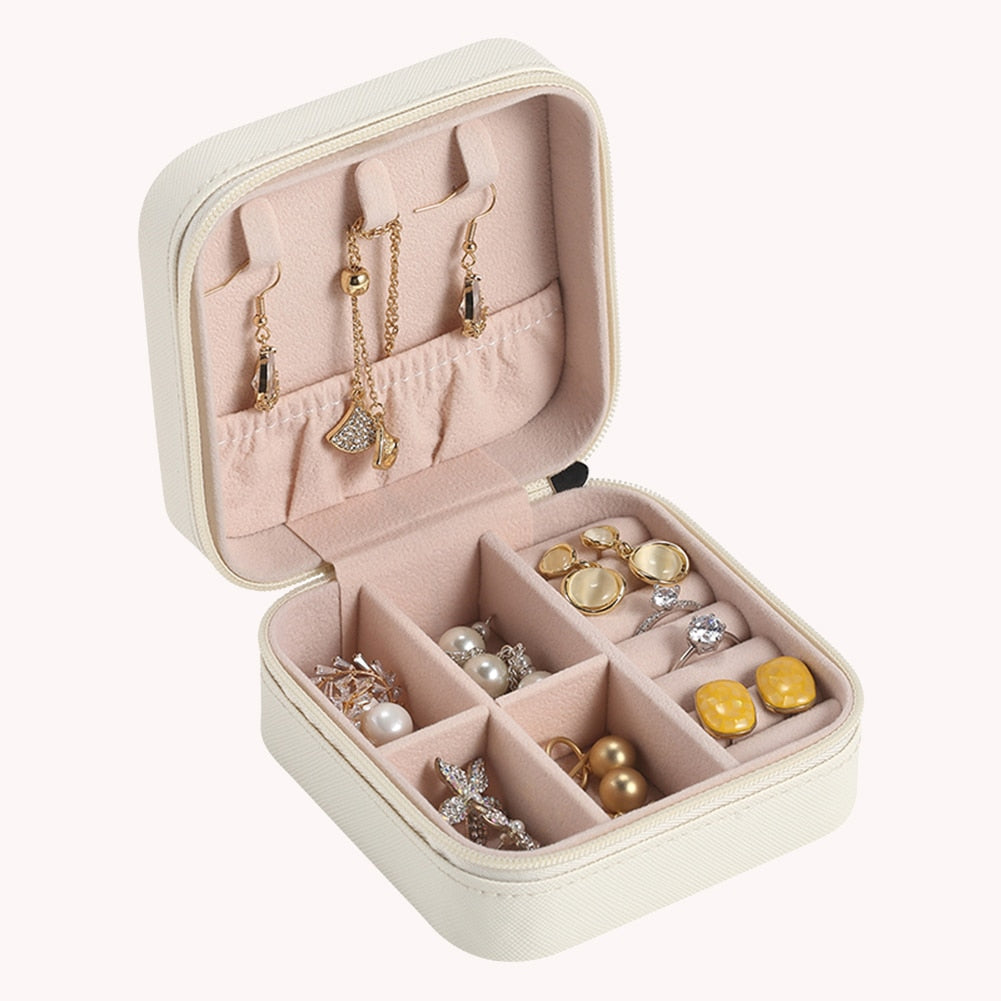 Leather jewelry case