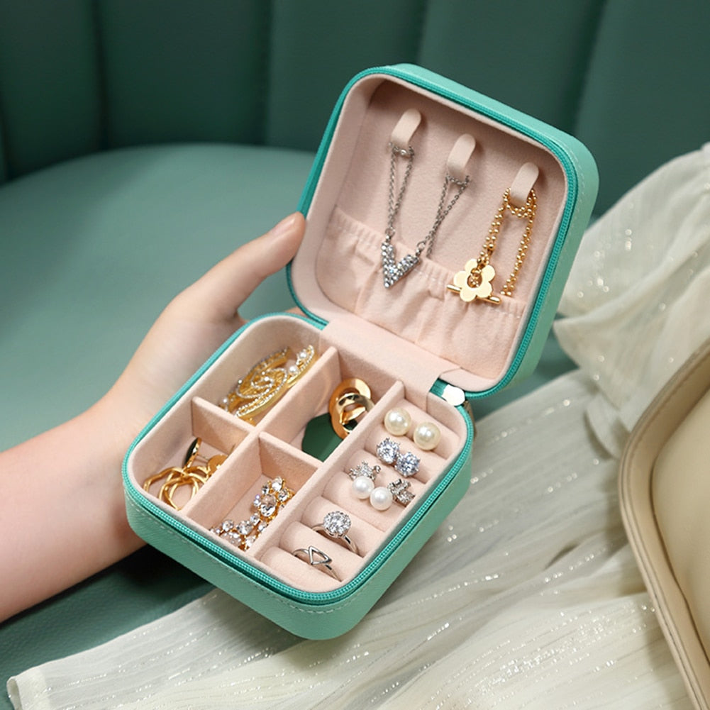 Leather jewelry case