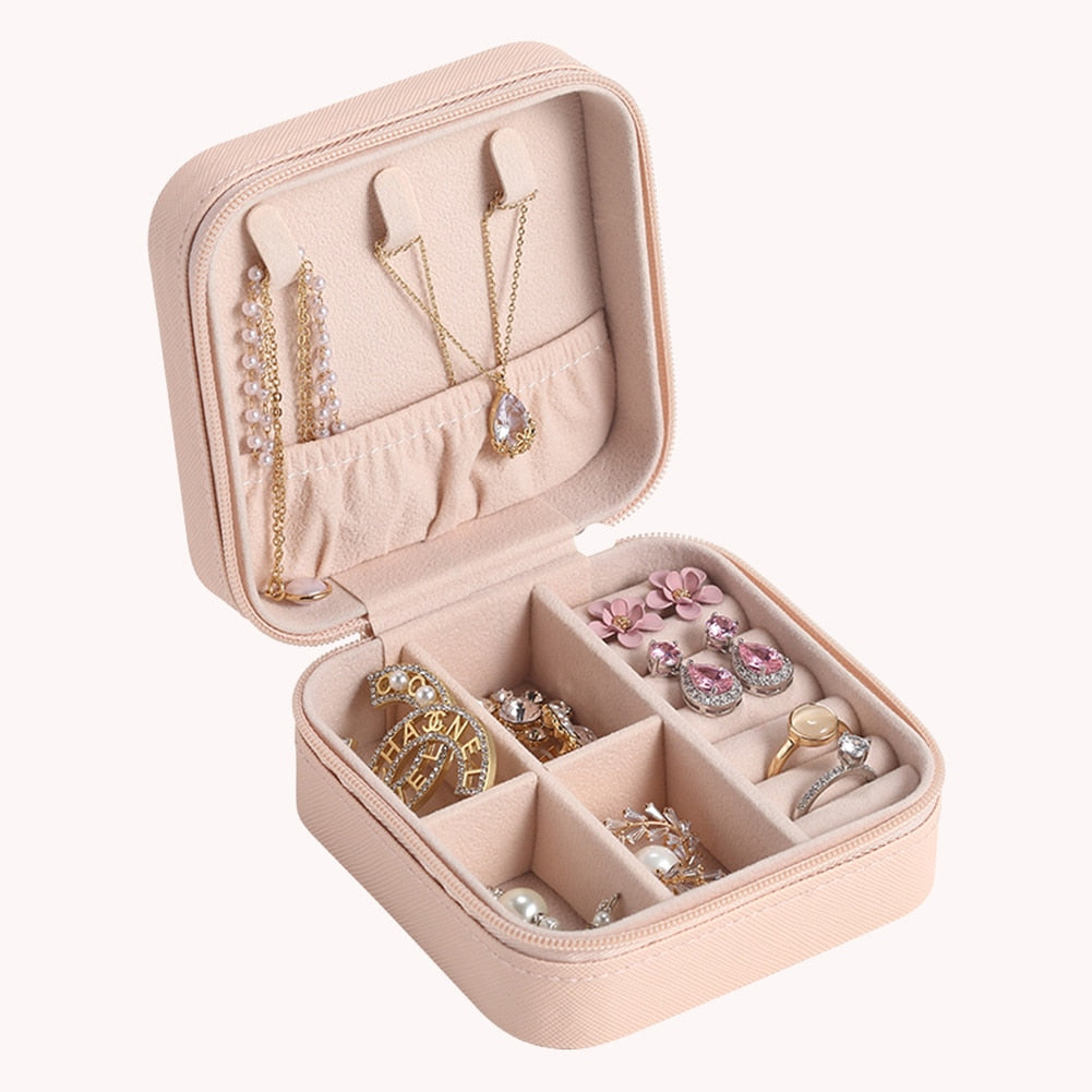 Leather jewelry case
