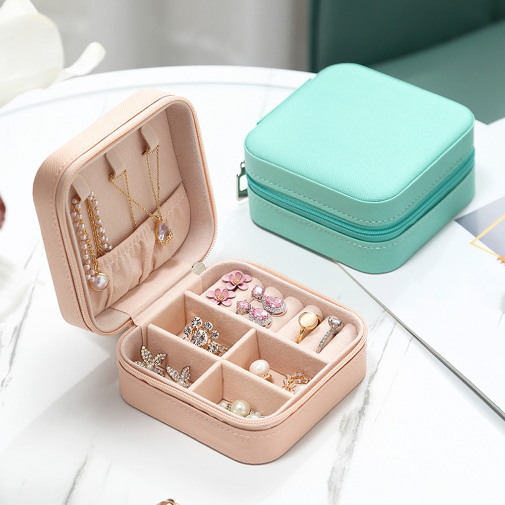 Leather jewelry case